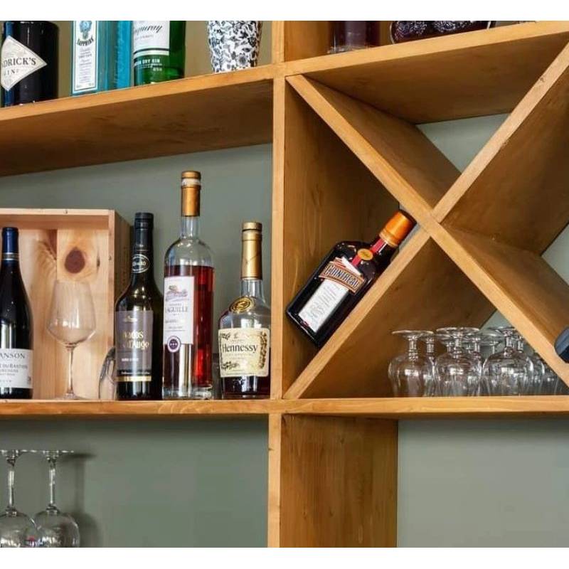 dettaglio credenza bar